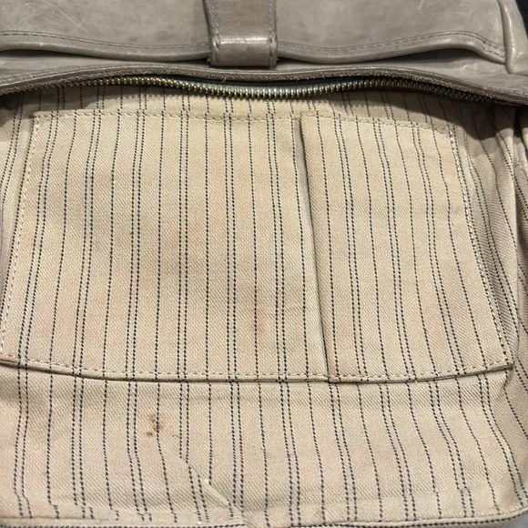 Frye Authentic Melissa Swing Cross Body Bag in Gray AR 6